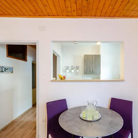 Apartment Jelena
